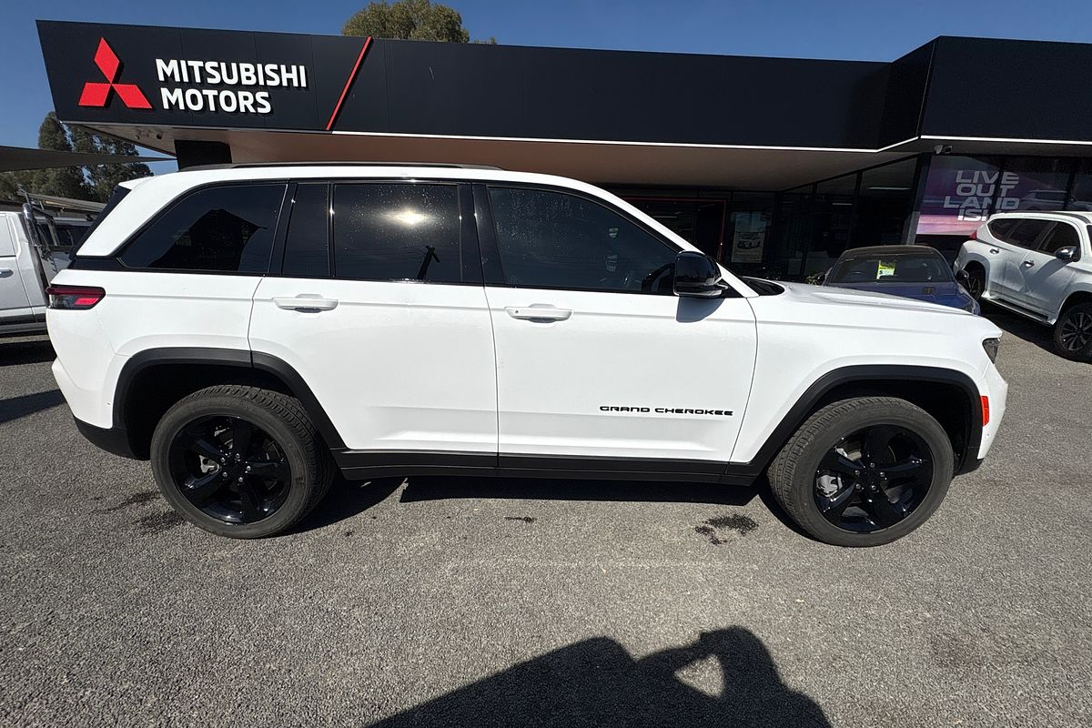2023 Jeep Grand Cherokee Night Eagle WL