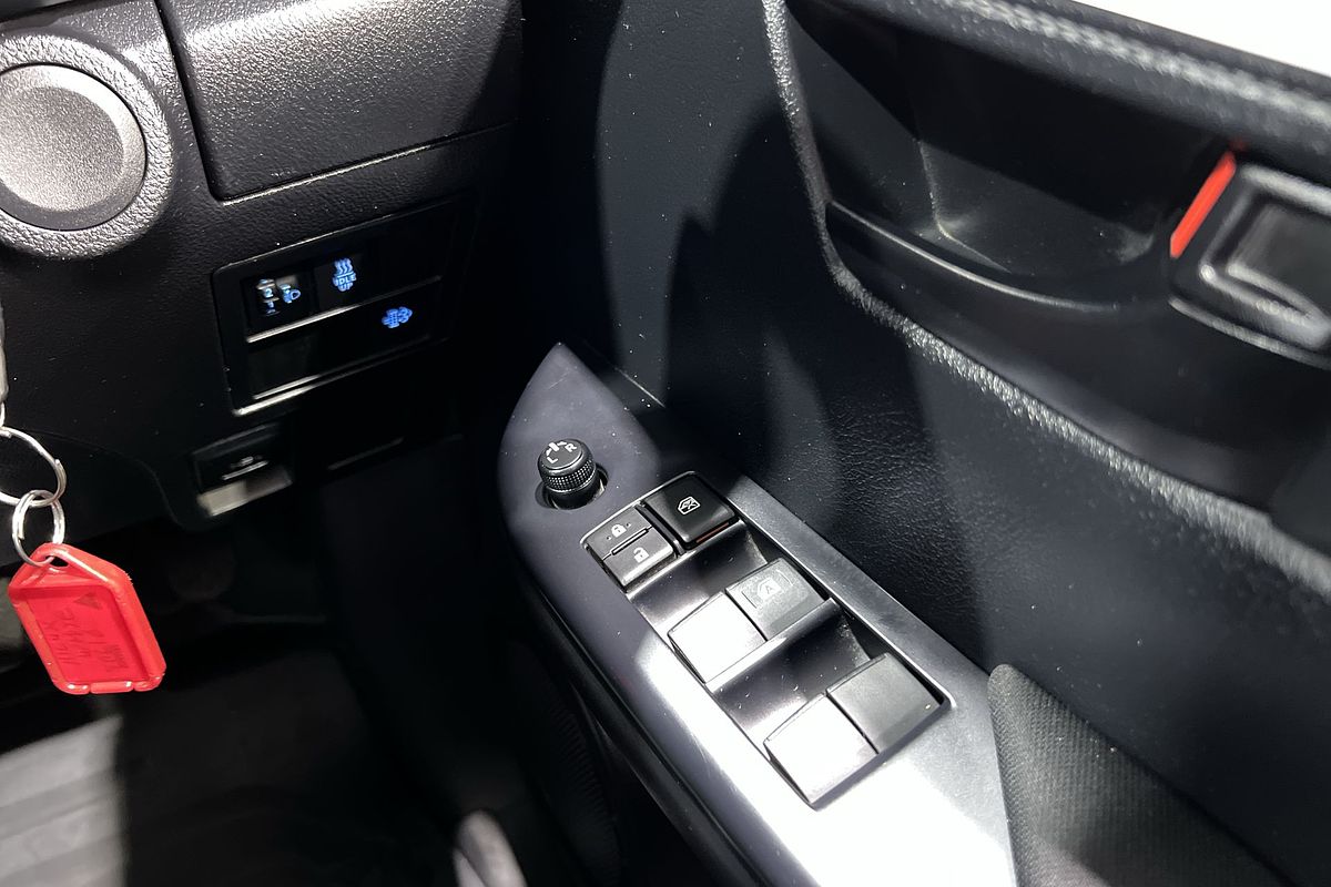2022 Toyota Hilux SR GUN126R 4X4