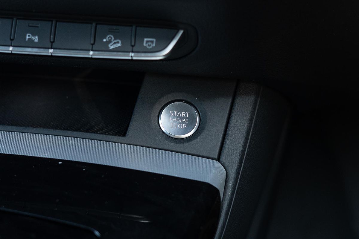 2023 Audi Q5 45 TFSI Sport FY