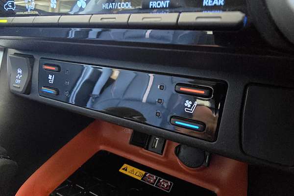 2022 Toyota RAV4 Edge AXAA54R