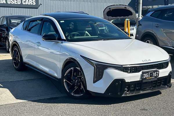 2024 Kia K4 GT-Line CL4m