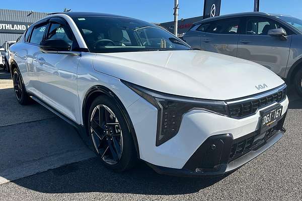 2024 Kia K4 GT-Line CL4m
