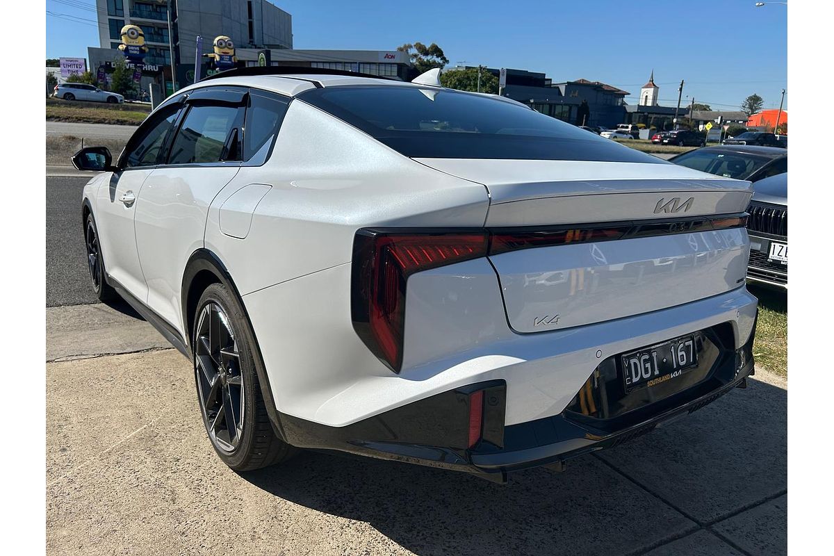 2024 Kia K4 GT-Line CL4m