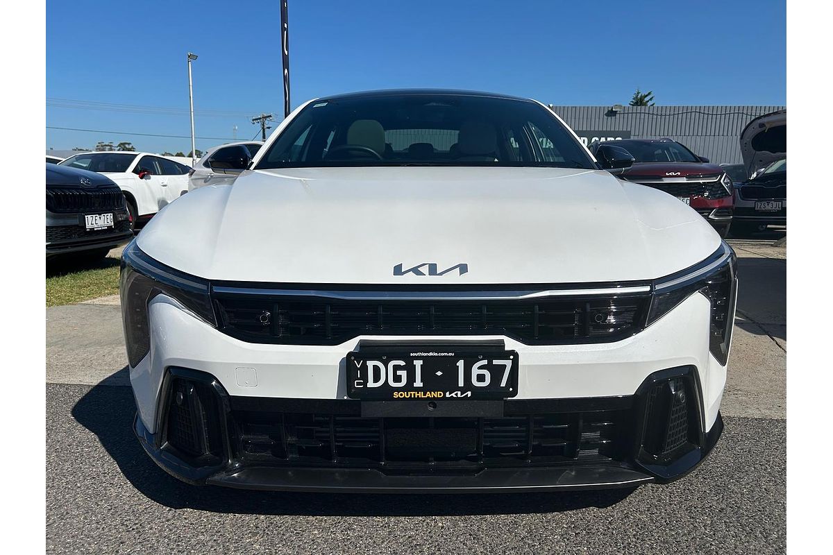2024 Kia K4 GT-Line CL4m