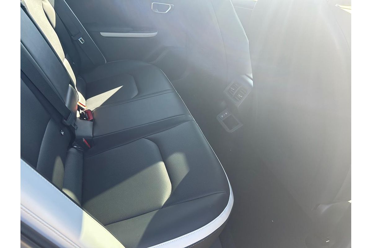 2024 Kia K4 GT-Line CL4m