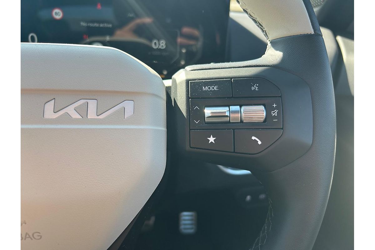 2024 Kia K4 GT-Line CL4m
