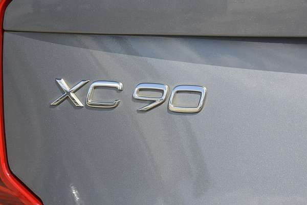 2019 Volvo XC90 T6 R-Design