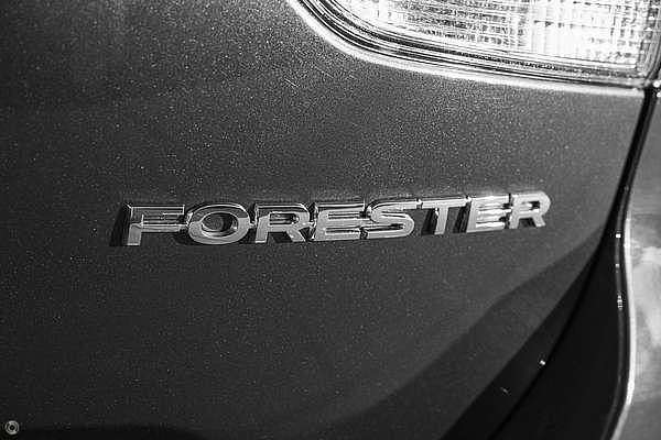 2025 Subaru Forester 2.5i S5