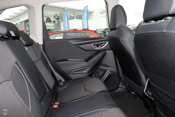 2025 Subaru Forester 2.5i S5