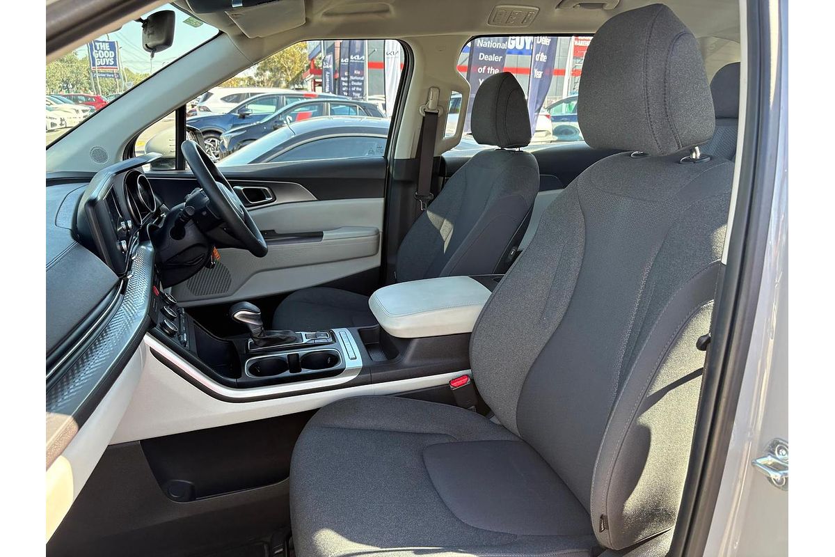 2023 Kia Carnival S KA4