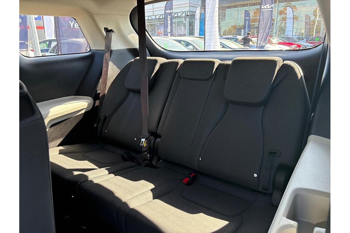 2023 Kia Carnival S KA4