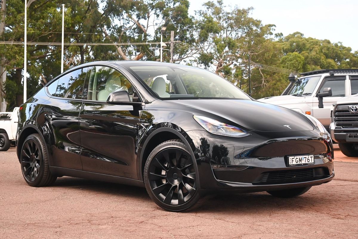 2024 Tesla Model Y Long Range