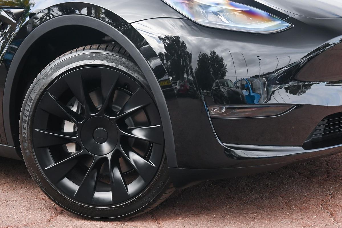 2024 Tesla Model Y Long Range