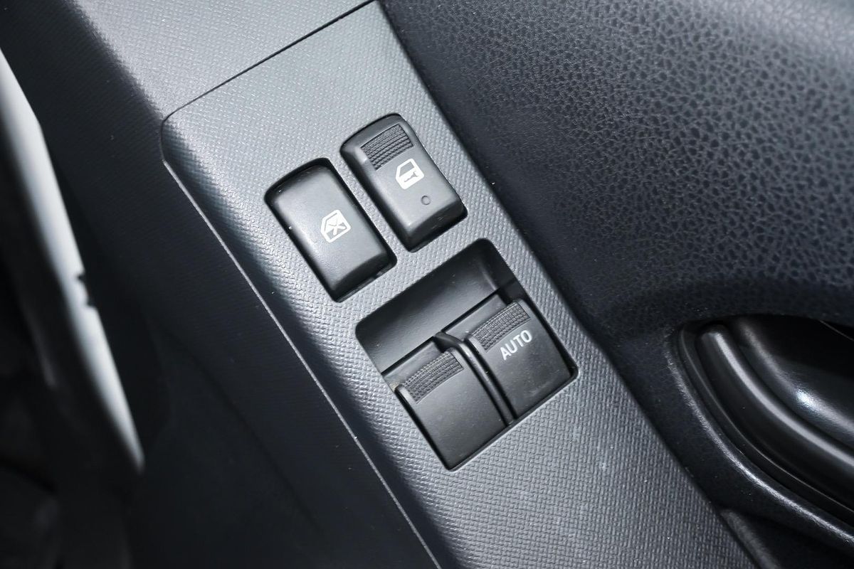 2020 Isuzu D-MAX SX High Ride Rear Wheel Drive