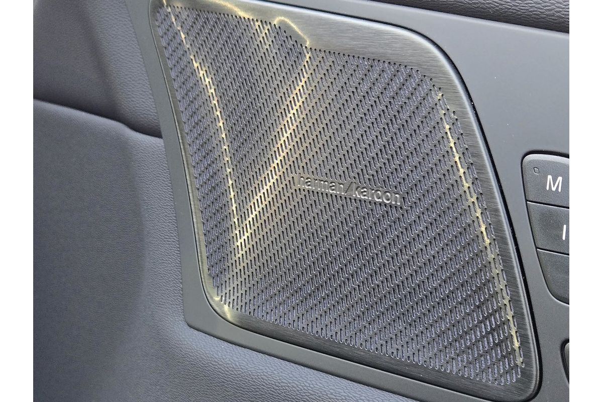 2024 Volvo XC60 Ultimate B5 Bright