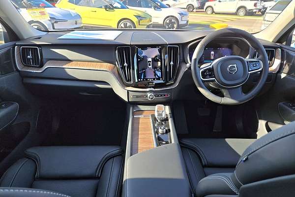 2024 Volvo XC60 Ultimate B5 Bright