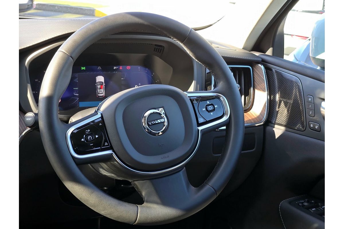 2024 Volvo XC60 Ultimate B5 Bright