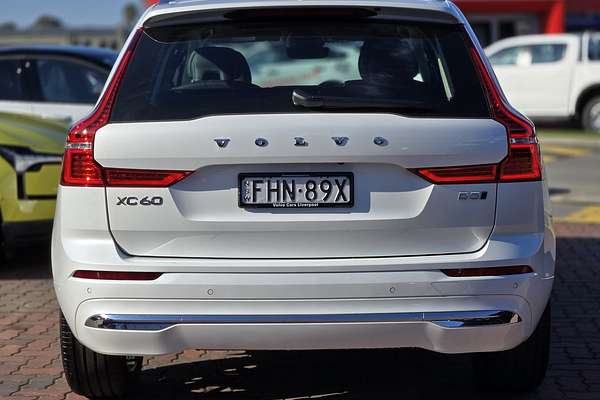 2024 Volvo XC60 Ultimate B5 Bright