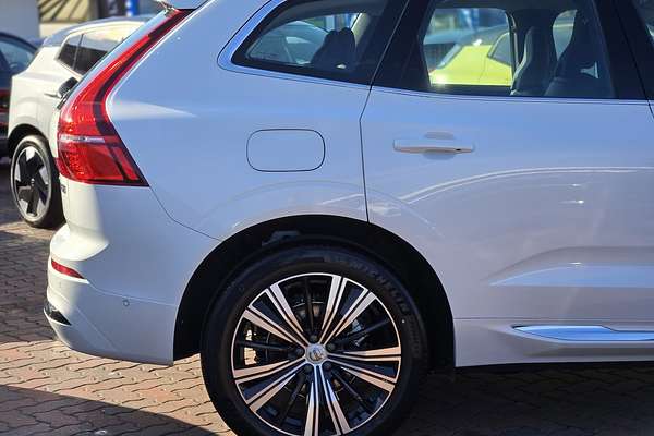 2024 Volvo XC60 Ultimate B5 Bright