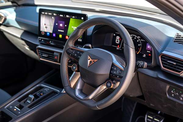 2024 CUPRA Formentor VZx KM