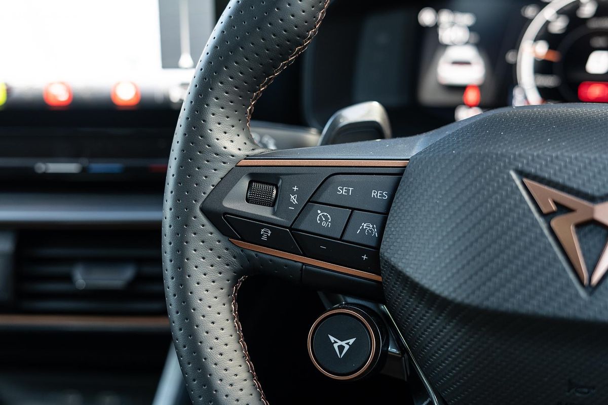 2024 CUPRA Formentor VZx KM