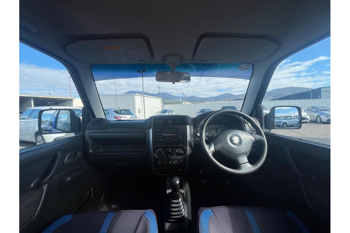 2008 Suzuki Jimny SN413 T6