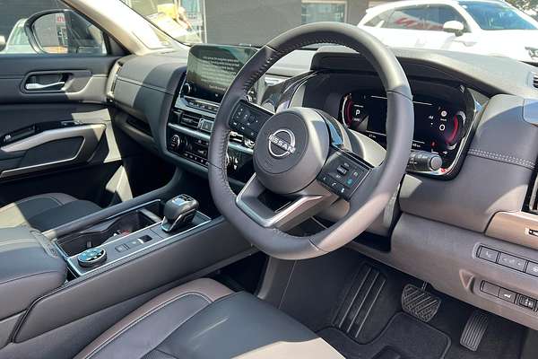 2024 Nissan Pathfinder Ti-L R53