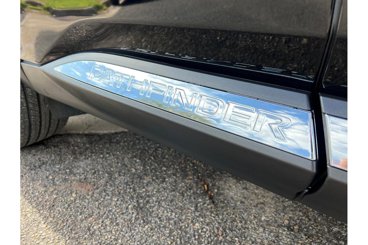2024 Nissan Pathfinder Ti-L R53