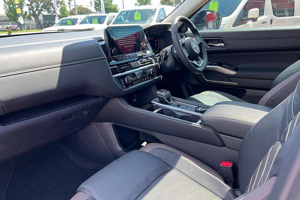 2024 Nissan Pathfinder Ti-L R53