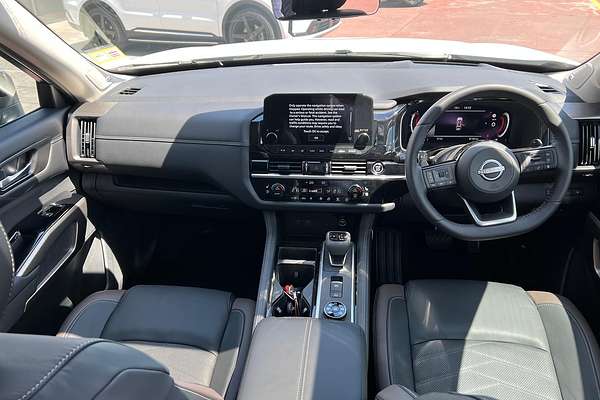 2024 Nissan Pathfinder Ti-L R53