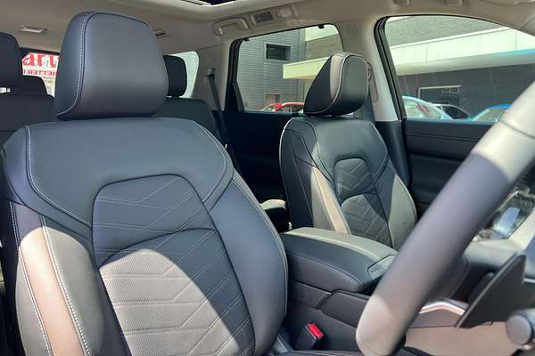 2024 Nissan Pathfinder Ti-L R53
