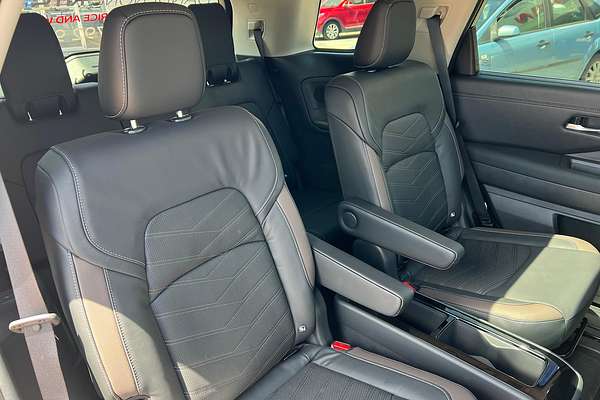 2024 Nissan Pathfinder Ti-L R53