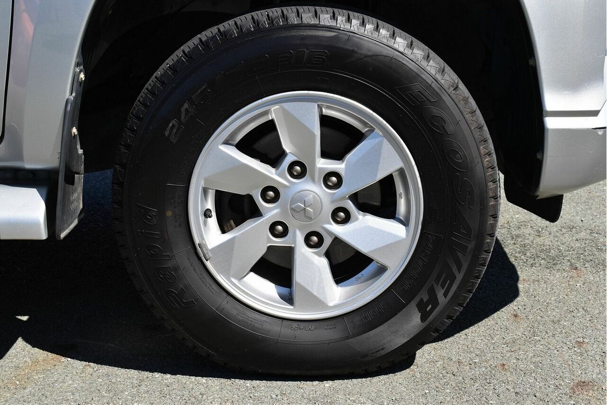 2019 Mitsubishi Triton GLX+ MR 4X4