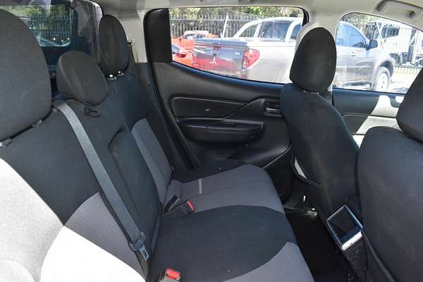 2019 Mitsubishi Triton GLX+ MR 4X4