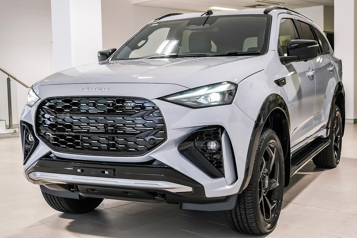 2025 Isuzu MU-X X-TERRAIN