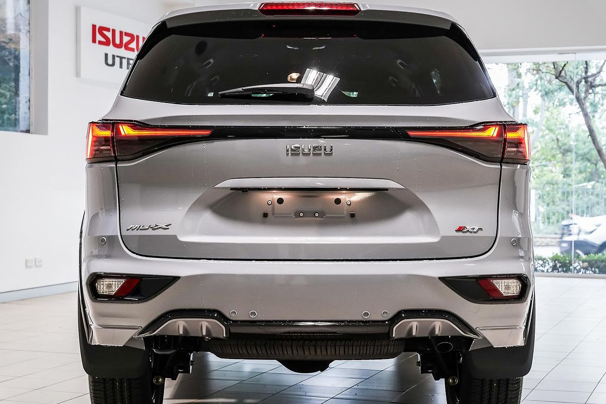 2025 Isuzu MU-X X-TERRAIN