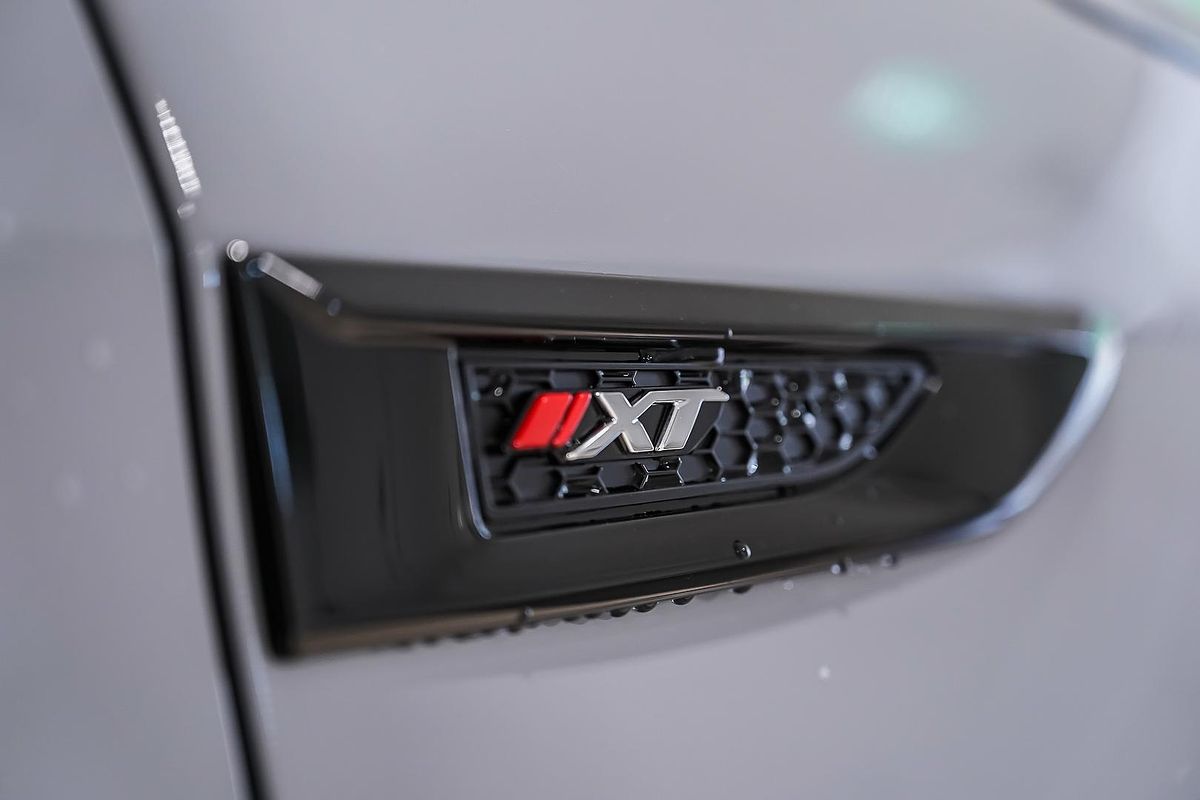 2025 Isuzu MU-X X-TERRAIN