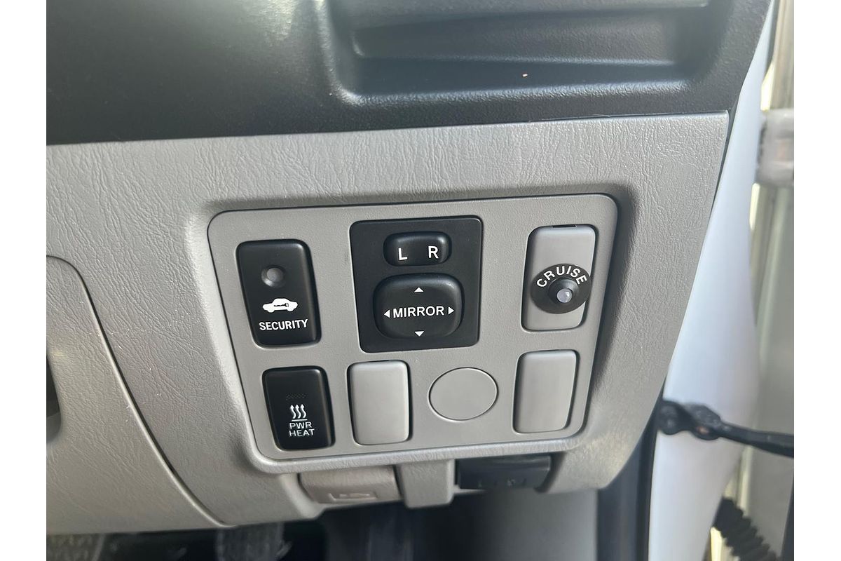 2010 Toyota Hilux SR KUN26R 4X4