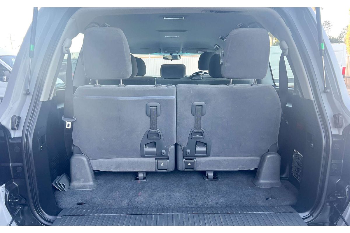 2011 Toyota Landcruiser GXL UZJ200R