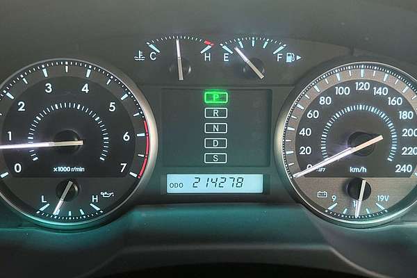 2011 Toyota Landcruiser GXL UZJ200R