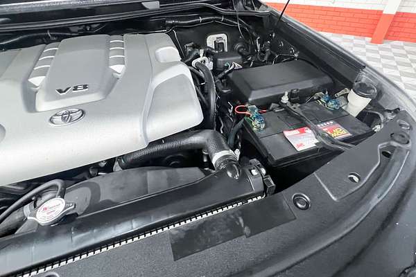 2011 Toyota Landcruiser GXL UZJ200R