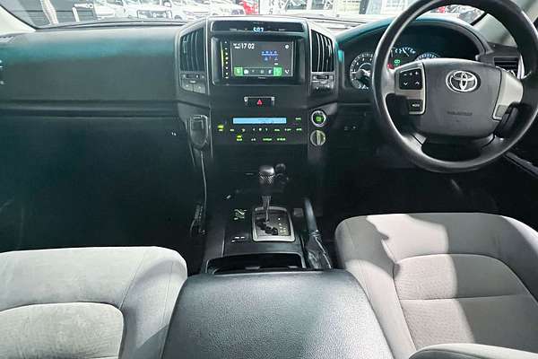 2011 Toyota Landcruiser GXL UZJ200R