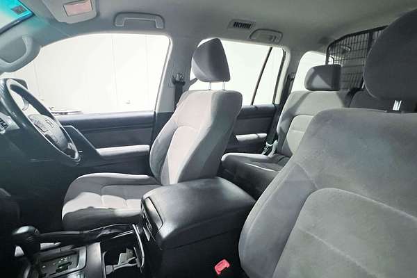 2011 Toyota Landcruiser GXL UZJ200R