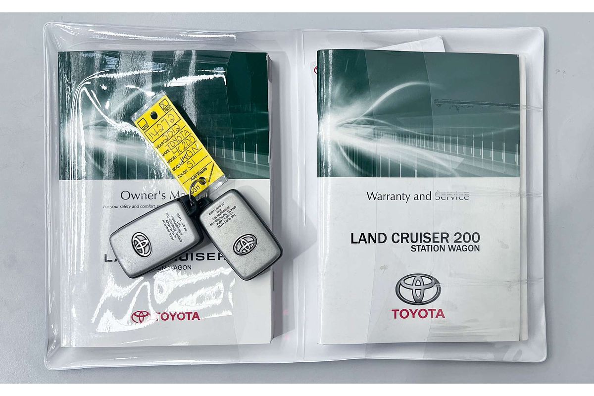 2012 Toyota Landcruiser GXL VDJ200R