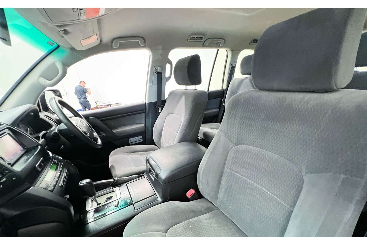 2012 Toyota Landcruiser GXL VDJ200R