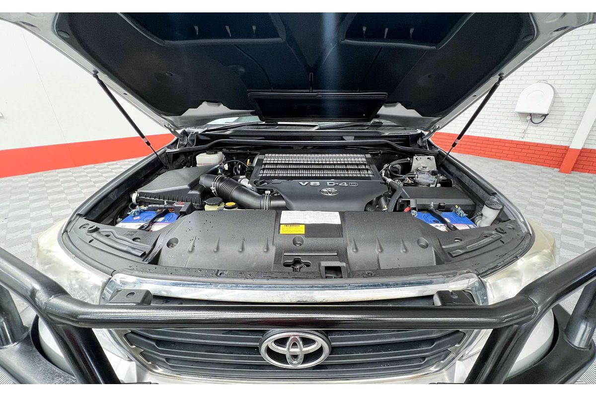 2012 Toyota Landcruiser GXL VDJ200R