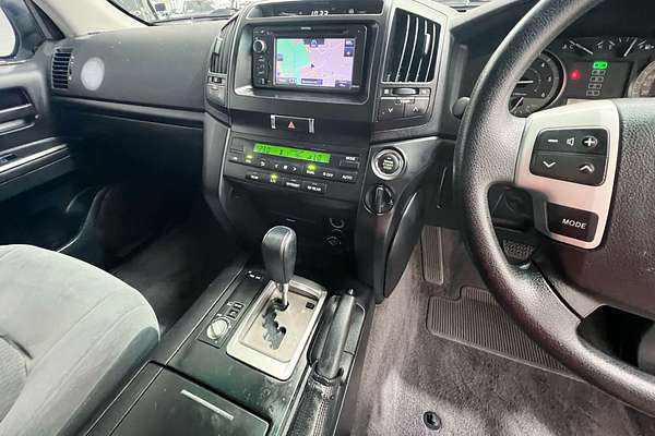 2012 Toyota Landcruiser GXL VDJ200R