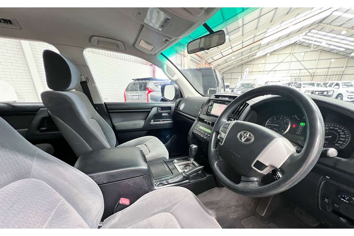 2012 Toyota Landcruiser GXL VDJ200R