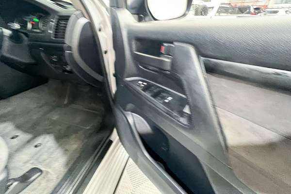 2012 Toyota Landcruiser GXL VDJ200R