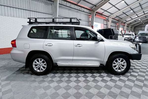 2012 Toyota Landcruiser GXL VDJ200R